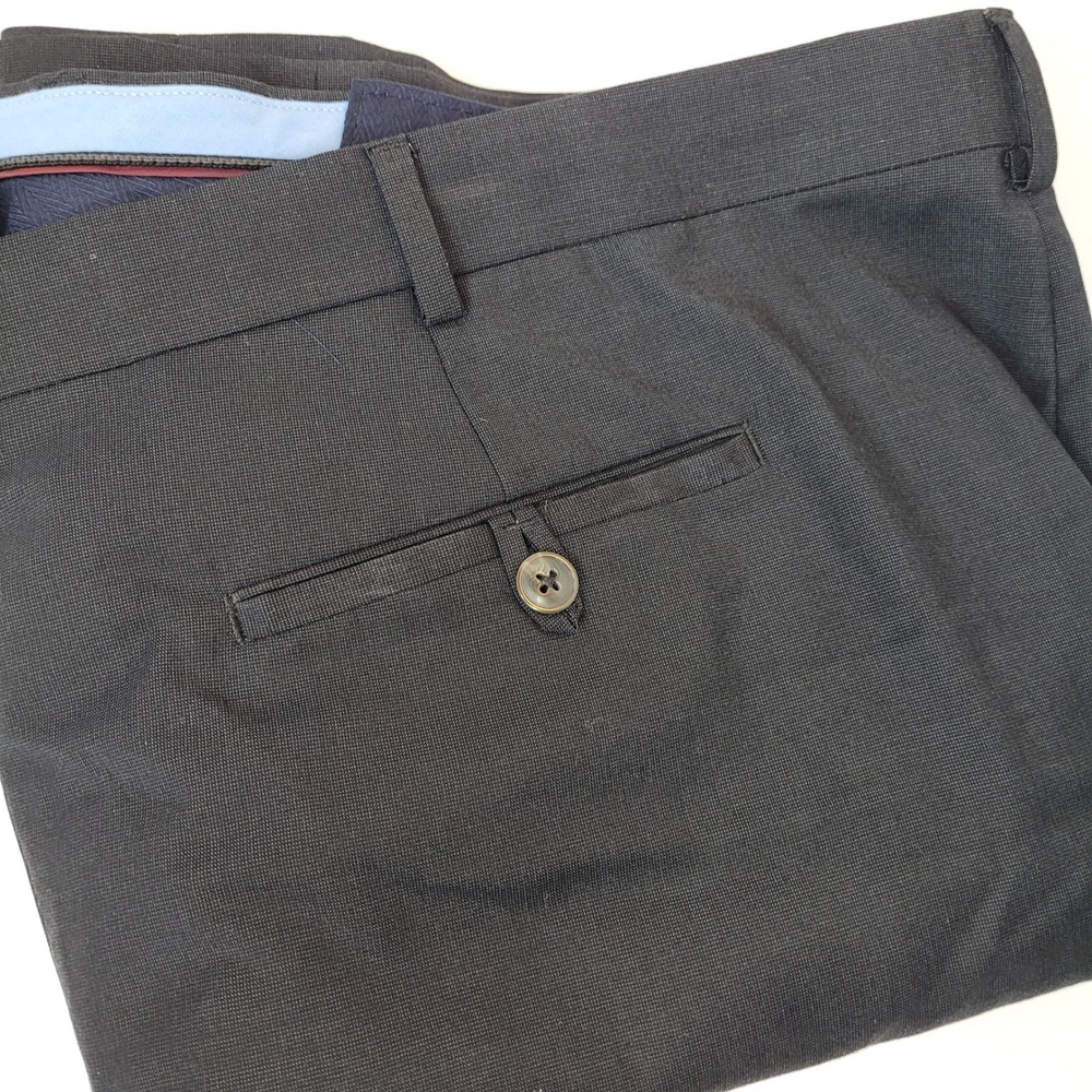 Roundtree & Yorke TravelSmart Dress Pants Mens 44x29 Grey Excellent Stretch